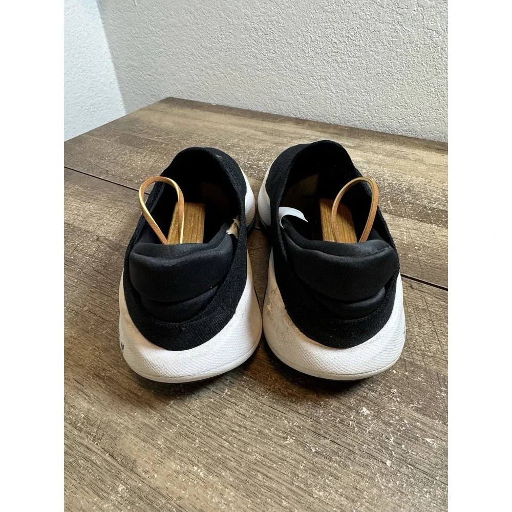 SAMPLE Nike Reina Easyon‎ Black-White Mens Sz 10.5 Shoes Sneakers